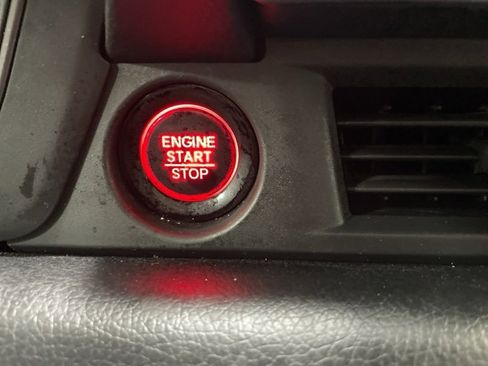 Used 2023 Honda Pilot TrailSport image 30