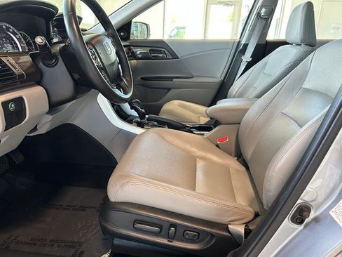 Used 2017 Honda Accord EX-L image 15