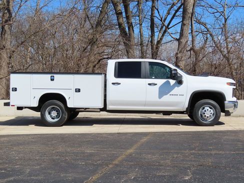 New 2026 Chevrolet Silverado 3500 W/T w/ WT Convenience Package AWD/4WD image 2