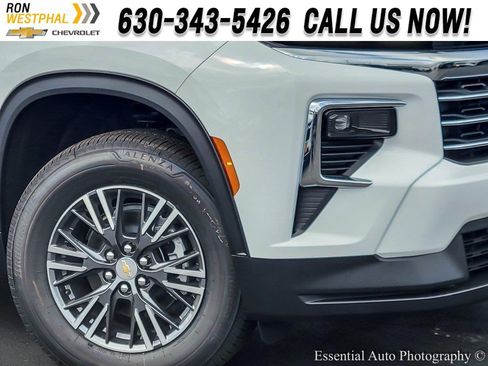 New 2026 Chevrolet Traverse LT image 3