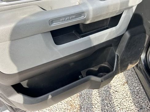 Used 2018 RAM 1500 Big Horn image 32