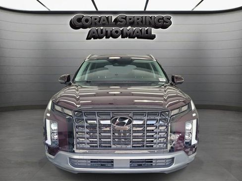 Used 2023 Hyundai Palisade SEL w/ Premium Package FWD image 2