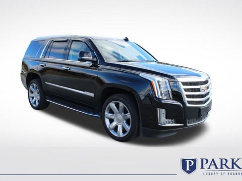 Used 2020 Cadillac Escalade Premium Luxury image 1