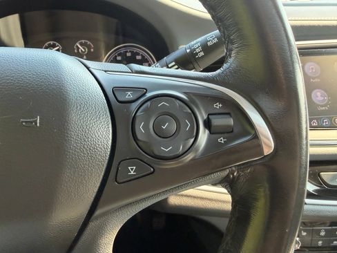 Used 2021 Buick Enclave Essence w/ Sound and Sites Package FWD image 15