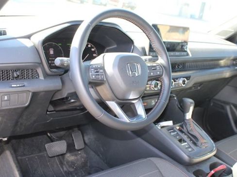 Used 2025 Honda CR-V Sport image 8