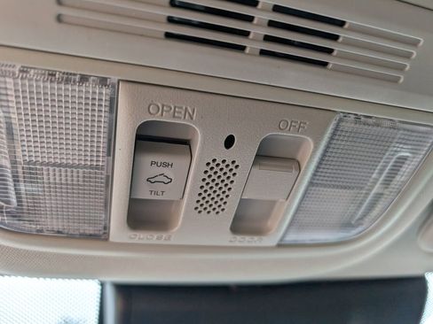 Used 2019 Honda Civic EX image 12