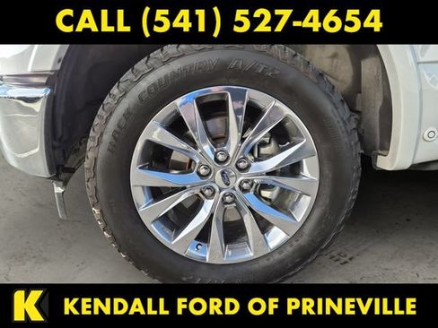 Used 2017 Ford F150 Lariat w/ Equipment Group 502A Luxury AWD/4WD image 14