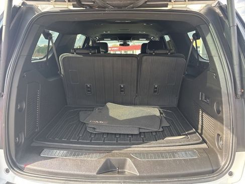 Used 2022 GMC Yukon XL Denali image 33