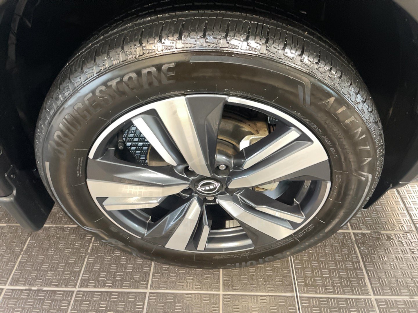 Used 2023 Nissan Rogue SL w/ SL Premium Package AWD/4WD image 5
