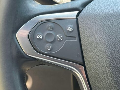 Used 2023 Chevrolet Traverse LT w/ LPO, Floor Liner Package AWD/4WD image 20