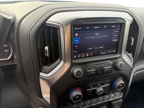 Used 2021 Chevrolet Silverado 1500 LTZ image 12