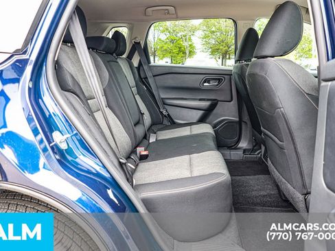 Used 2025 Nissan Rogue SV FWD image 22