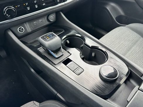 Certified 2021 Nissan Rogue S image 31