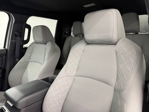 Certified 2026 Toyota Tacoma SR5 AWD/4WD image 23