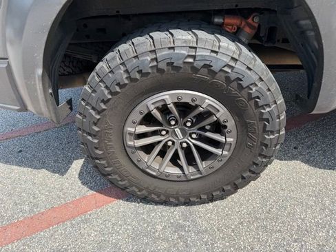 Used 2020 Ford F150 Raptor w/ Equipment Group 802A Luxury AWD/4WD image 5