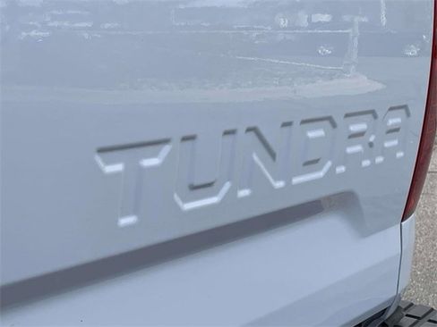 Used 2020 Toyota Tundra SR5 w/ SR5 Leather Package image 12