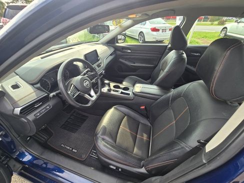 Used 2021 Nissan Altima 2.5 SR FWD image 15