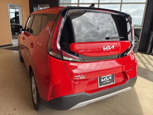 Certified 2024 Kia Soul LX w/ Option Group 015 FWD image 10