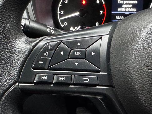 Used 2024 Nissan Altima 2.5 S FWD image 30