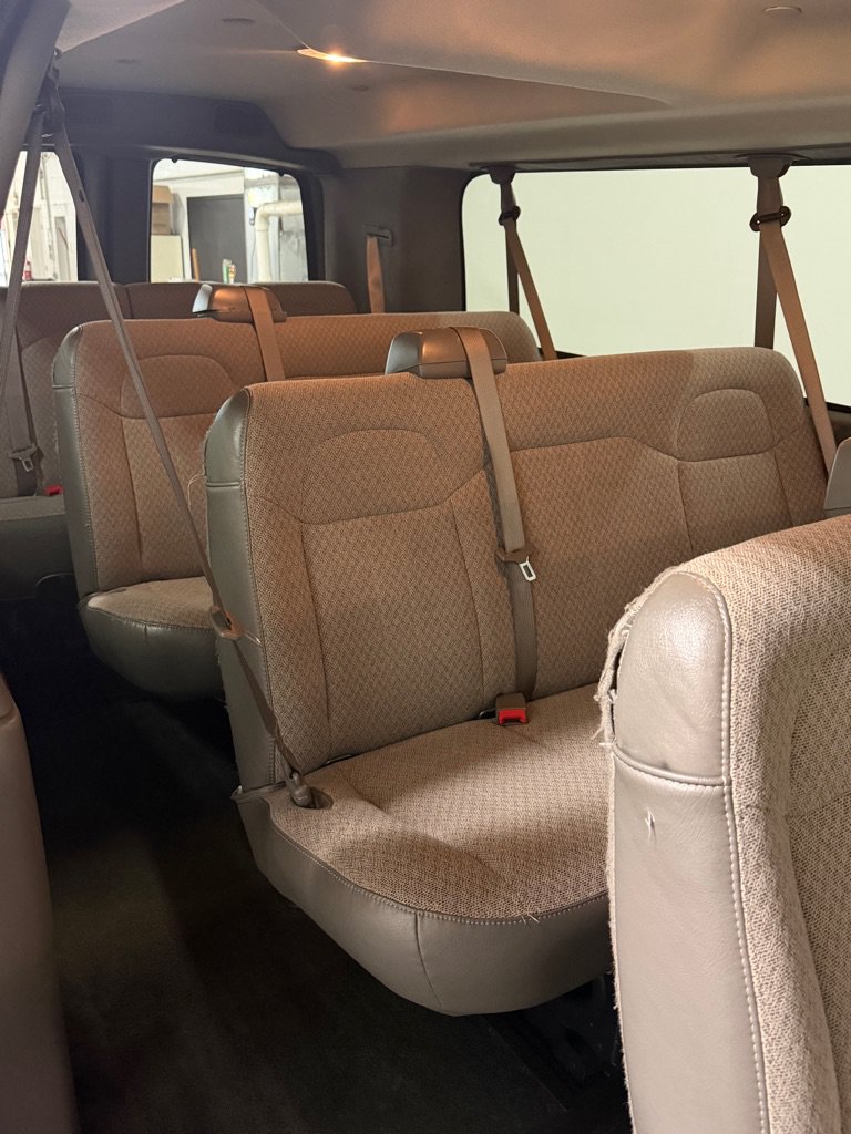 Used 2016 Chevrolet Express 3500 LT w/ LT Preferred Equipment Group RWD image 9
