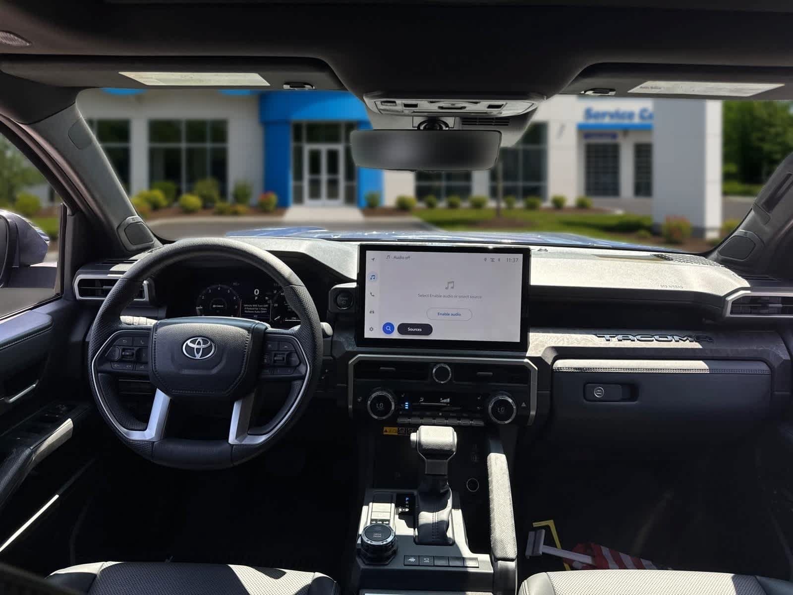 Used 2025 Toyota Tacoma Limited AWD/4WD image 30
