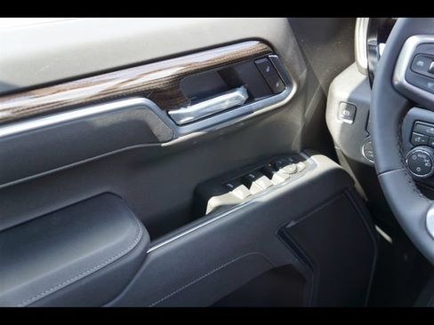 New 2026 Chevrolet Silverado 1500 LT w/ LPO, Dark Essentials Package AWD/4WD image 17