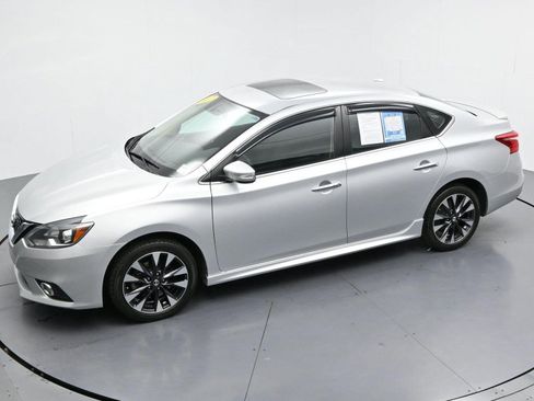 Used 2017 Nissan Sentra SR Turbo FWD image 40