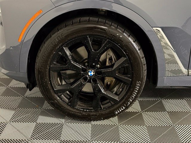 Used 2024 BMW X7 xDrive40i w/ Executive Package AWD/4WD image 11