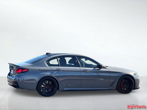 Used 2022 BMW M550i xDrive w/ Dynamic Handling Package AWD/4WD image 4