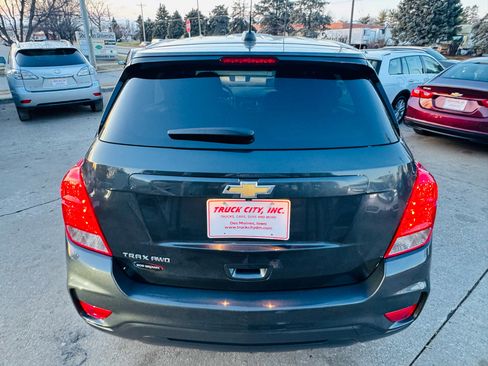 Used 2019 Chevrolet Trax LS w/ Tint and Cruise Package image 4