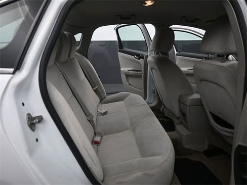 Used 2011 Chevrolet Impala LS image 16