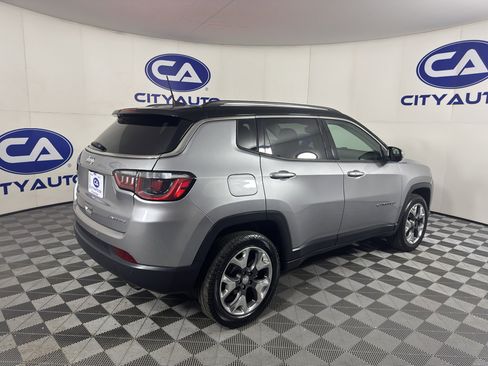 Used 2019 Jeep Compass Limited w/ Safety & Security Group AWD/4WD image 3