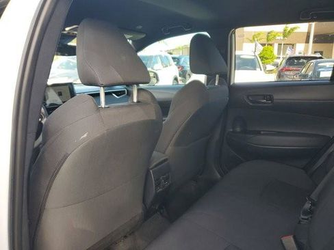 Used 2024 Toyota Corolla Cross AWD Hybrid image 18