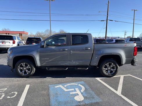 Used 2020 Chevrolet Colorado Z71 w/ Safety Package image 24