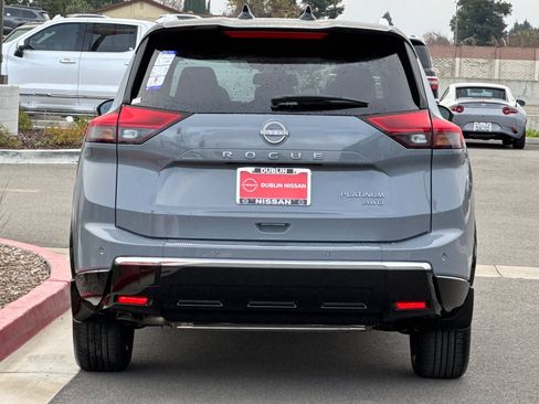 New 2025 Nissan Pathfinder Rock Creek image 5