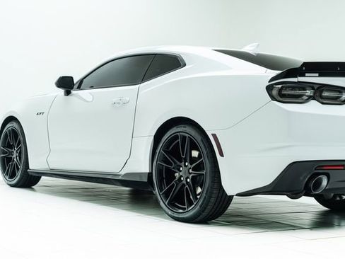 Used 2020 Chevrolet Camaro LT w/ Technology Package RWD image 20