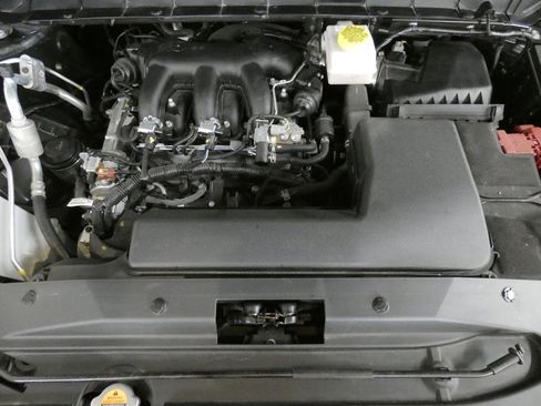 Used 2025 Nissan Pathfinder Platinum w/ Cargo Package FWD image 20