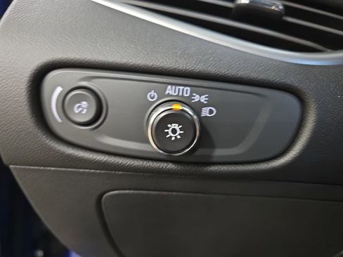 Used 2023 Chevrolet Malibu LT image 24