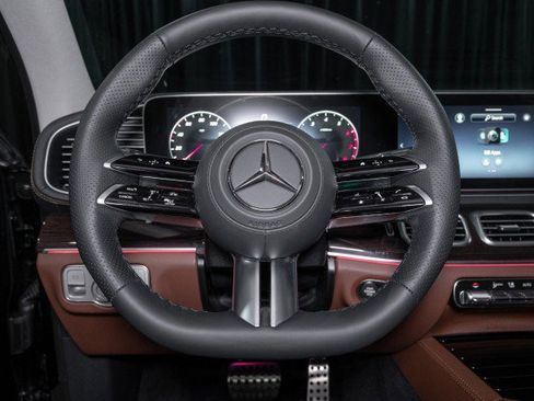 New 2026 Mercedes-Benz GLS 450 4MATIC image 23