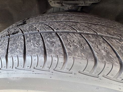 Used 2020 Ford Explorer Limited image 13