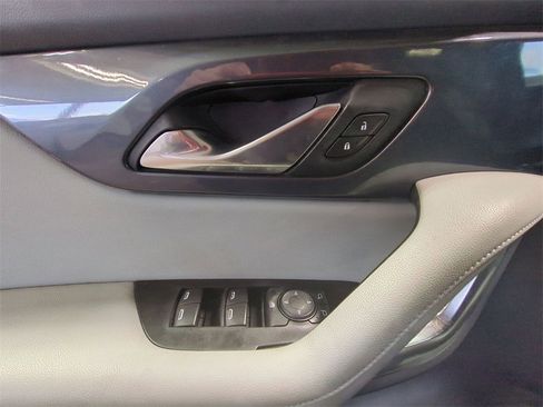 Used 2020 Chevrolet Blazer LT image 18