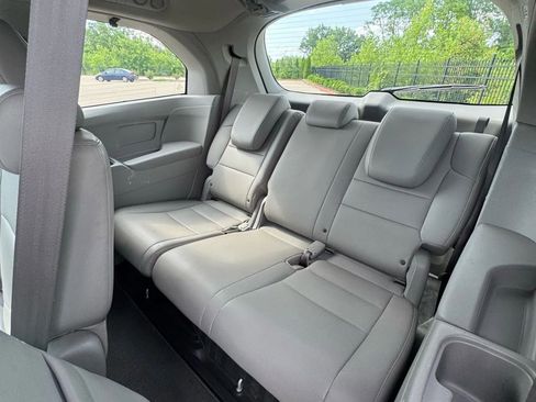 Used 2011 Honda Odyssey EX-L image 16