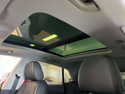 Used 2023 Audi Q8 Premium Plus w/ Premium Plus Package image 19