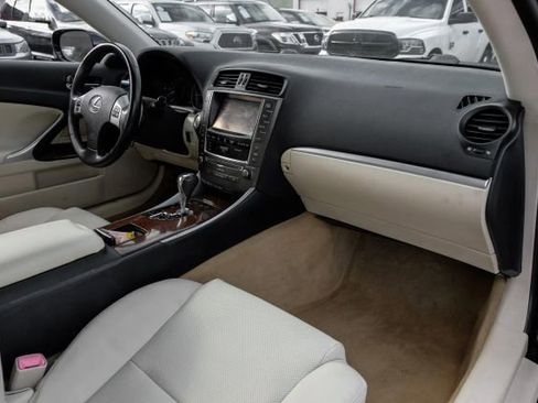 Used 2014 Lexus IS 350C image 26