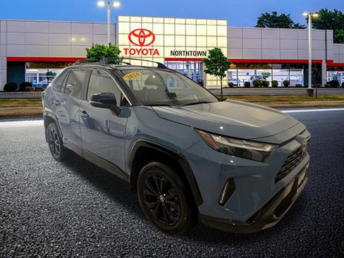 Used 2024 Toyota RAV4 XSE w/ Advanced Technology Package AWD/4WD image 27