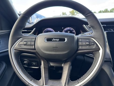 New 2025 Jeep Grand Cherokee Limited w/ MOPAR Finishing Package image 14