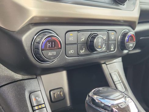 Used 2019 GMC Acadia Denali w/ Technology Package image 16