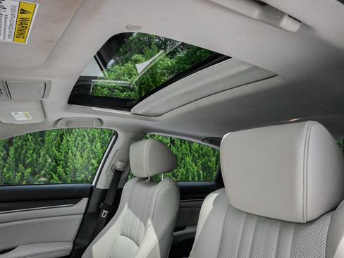 Used 2021 Honda Accord EX-L image 28