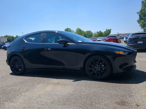 Used 2026 MAZDA MAZDA3 Carbon AWD/4WD image 2