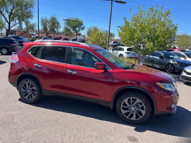 Used 2016 Nissan Rogue SL w/ SL Premium Package AWD/4WD image 6